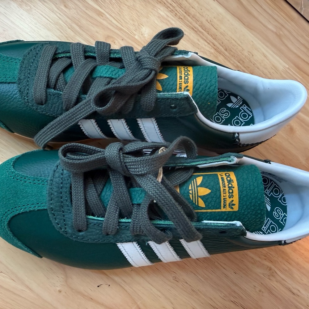 Adidas Country OG Retro Forest Green with 3 White Stripes Sneakers - Picture 2 of 9